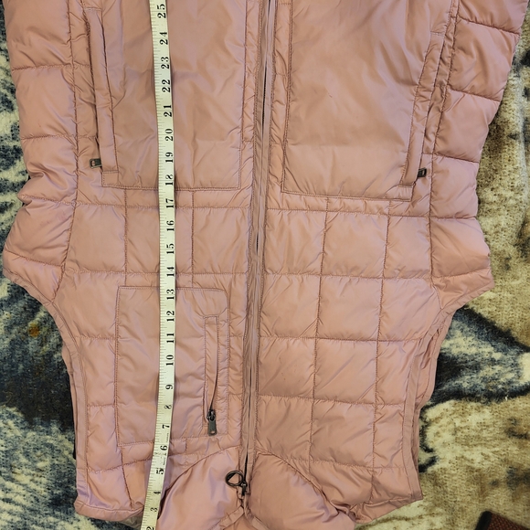 Lole Women's Blush Quilted Vest - Picture 5 of 5